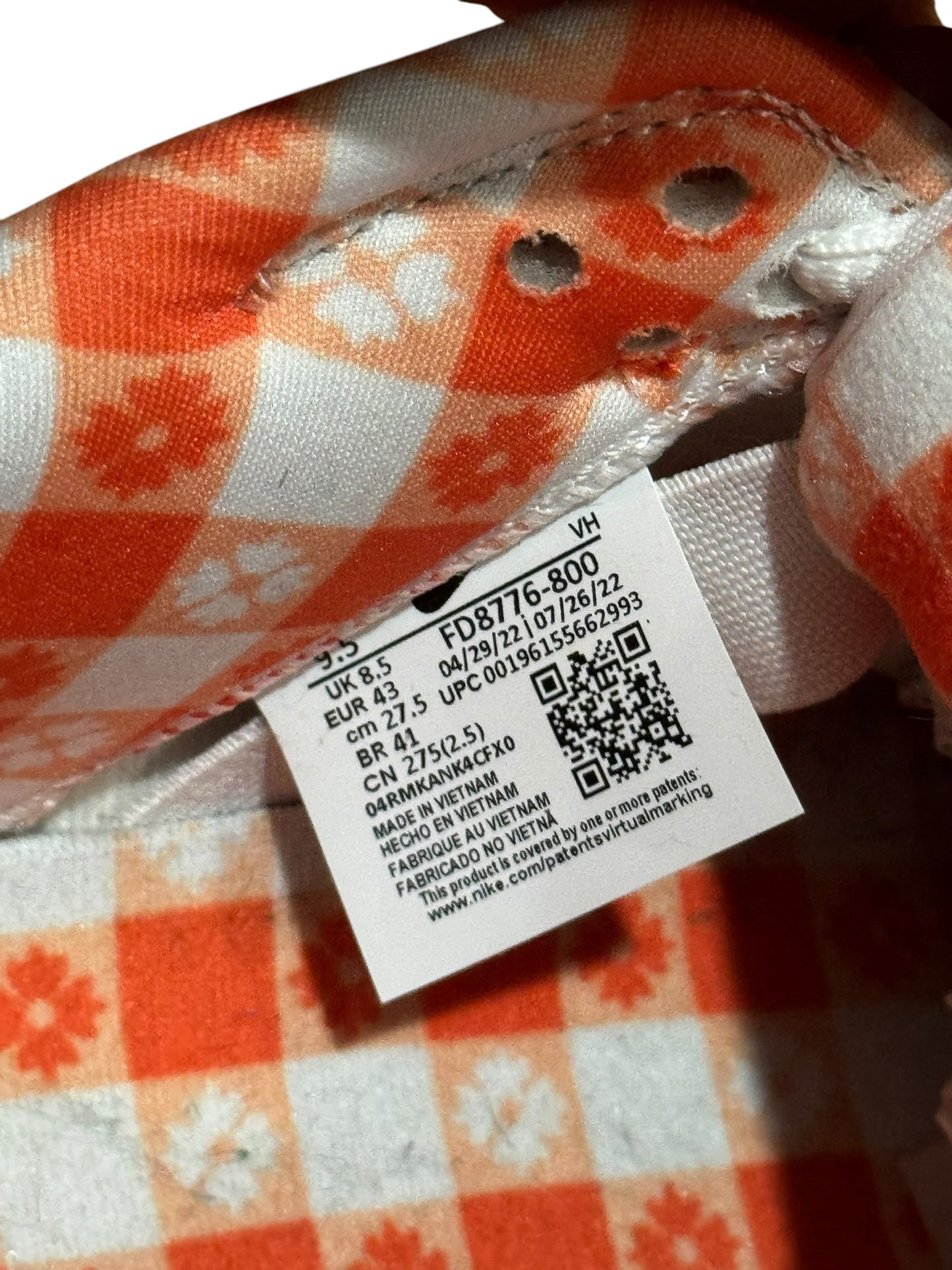 Nike SB Dunk Low Concepts Orange Lobster (Special Box)