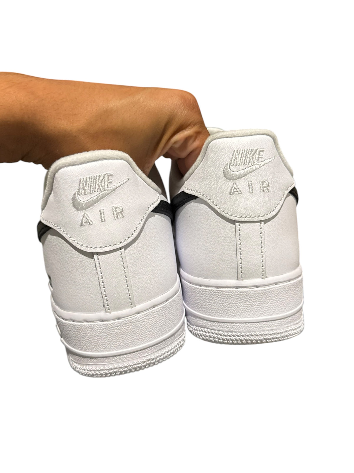 Nike Air Force 1 Low Supreme White Black