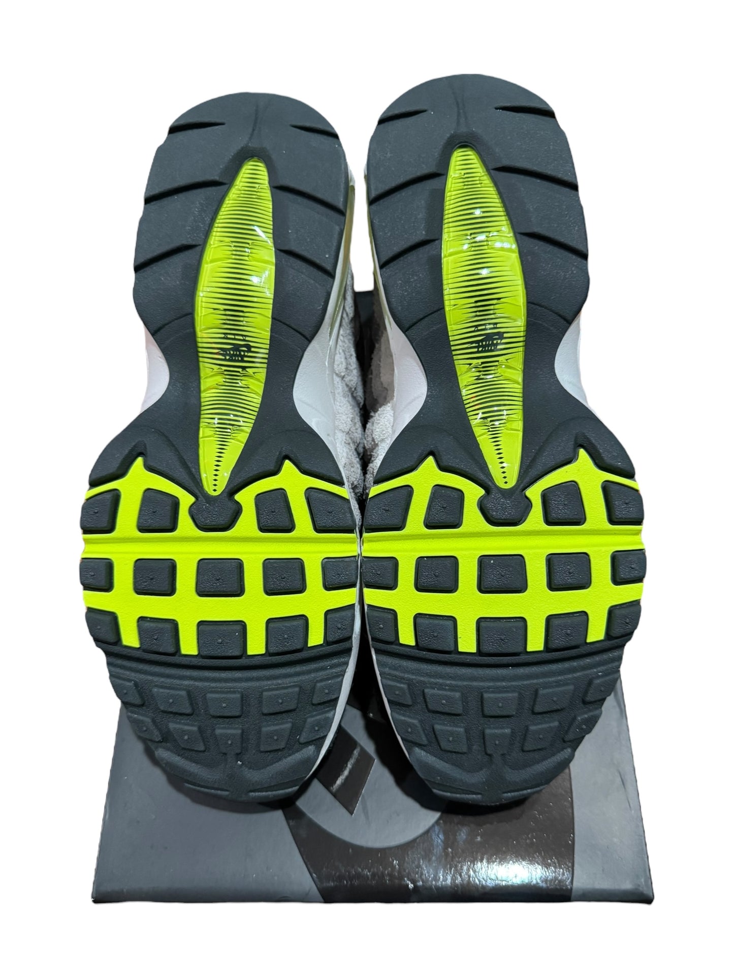 Nike Air Max 95 OG Reverse Gradient Neon MoMA Exclusive