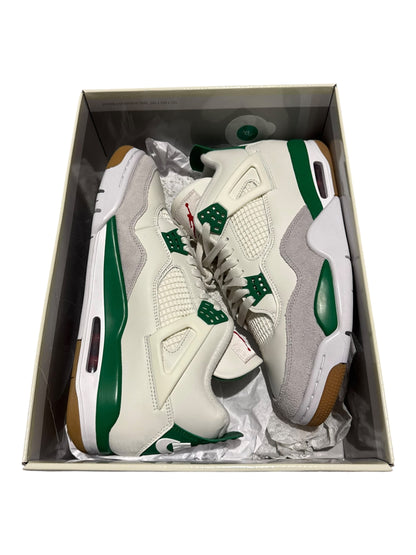 Jordan 4 Retro SB Pine Green