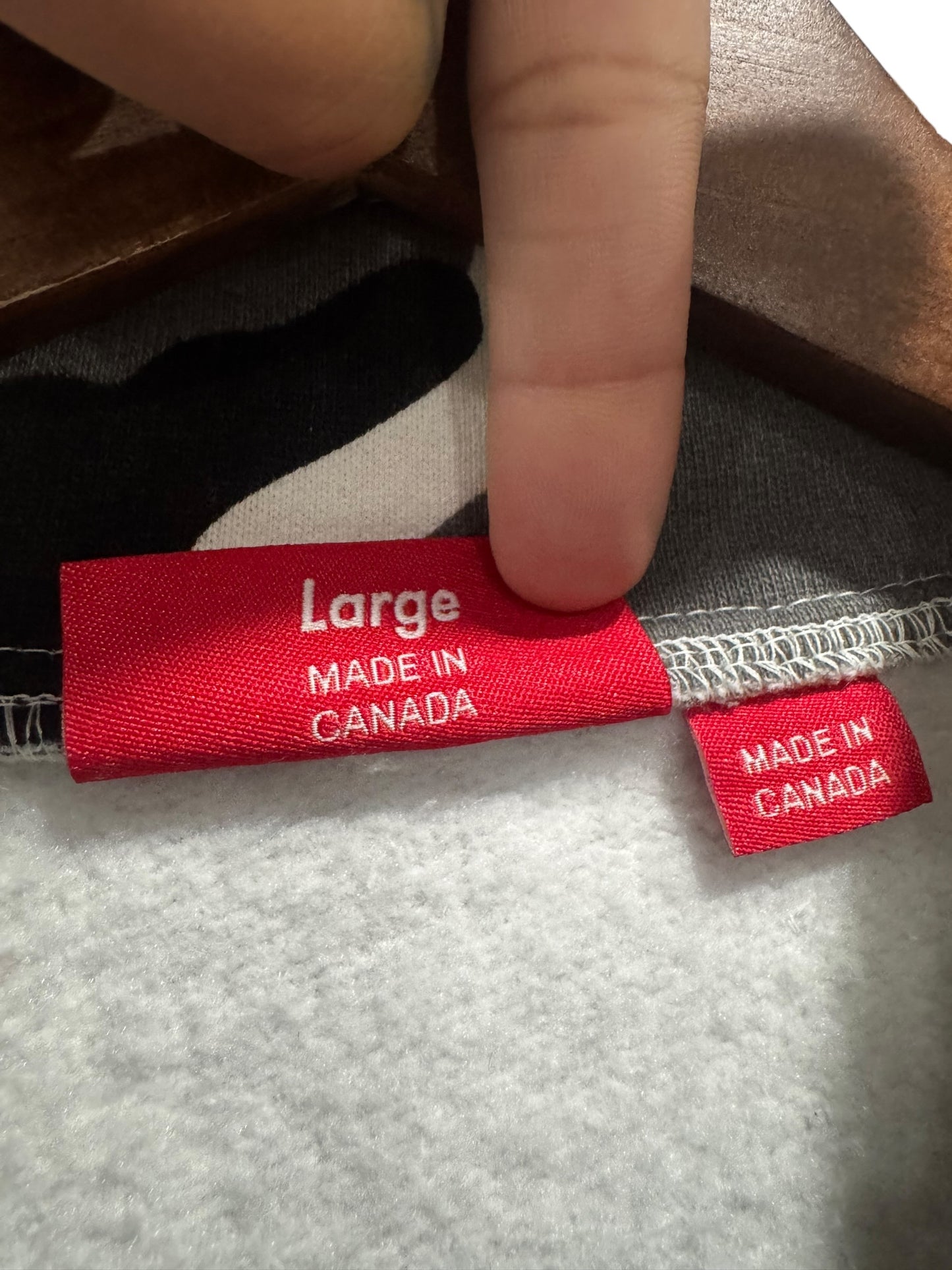 Supreme Seoul Shop Flag Half Zip Pullover Snow Camo