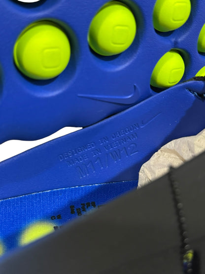 Nike Mind 001 Flyknit Slide Hyper Royal
