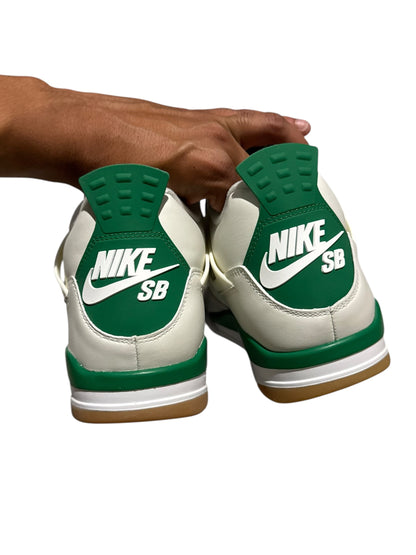 Jordan 4 Retro SB Pine Green