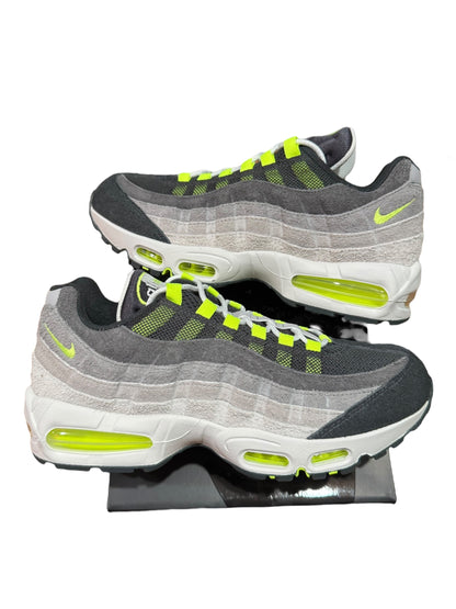 Nike Air Max 95 OG Reverse Gradient Neon MoMA Exclusive
