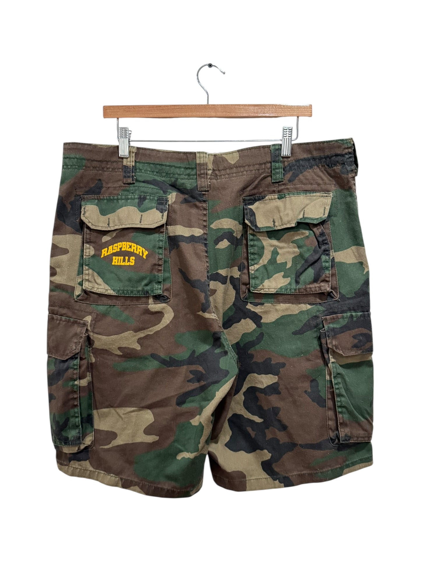 GV Gallery Raspberry Hills Cargo Shorts Camo