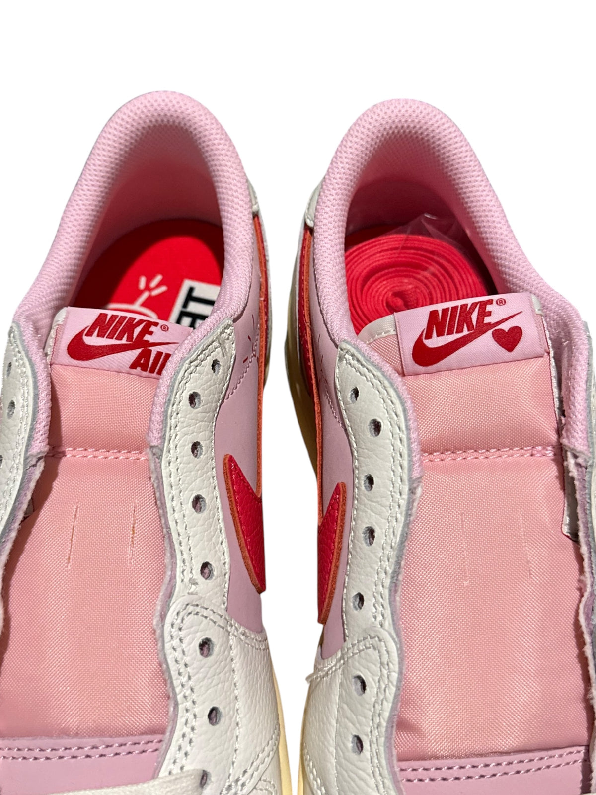 Jordan 1 Retro Low OG SP Travis Scott Sail Tropical Pink
