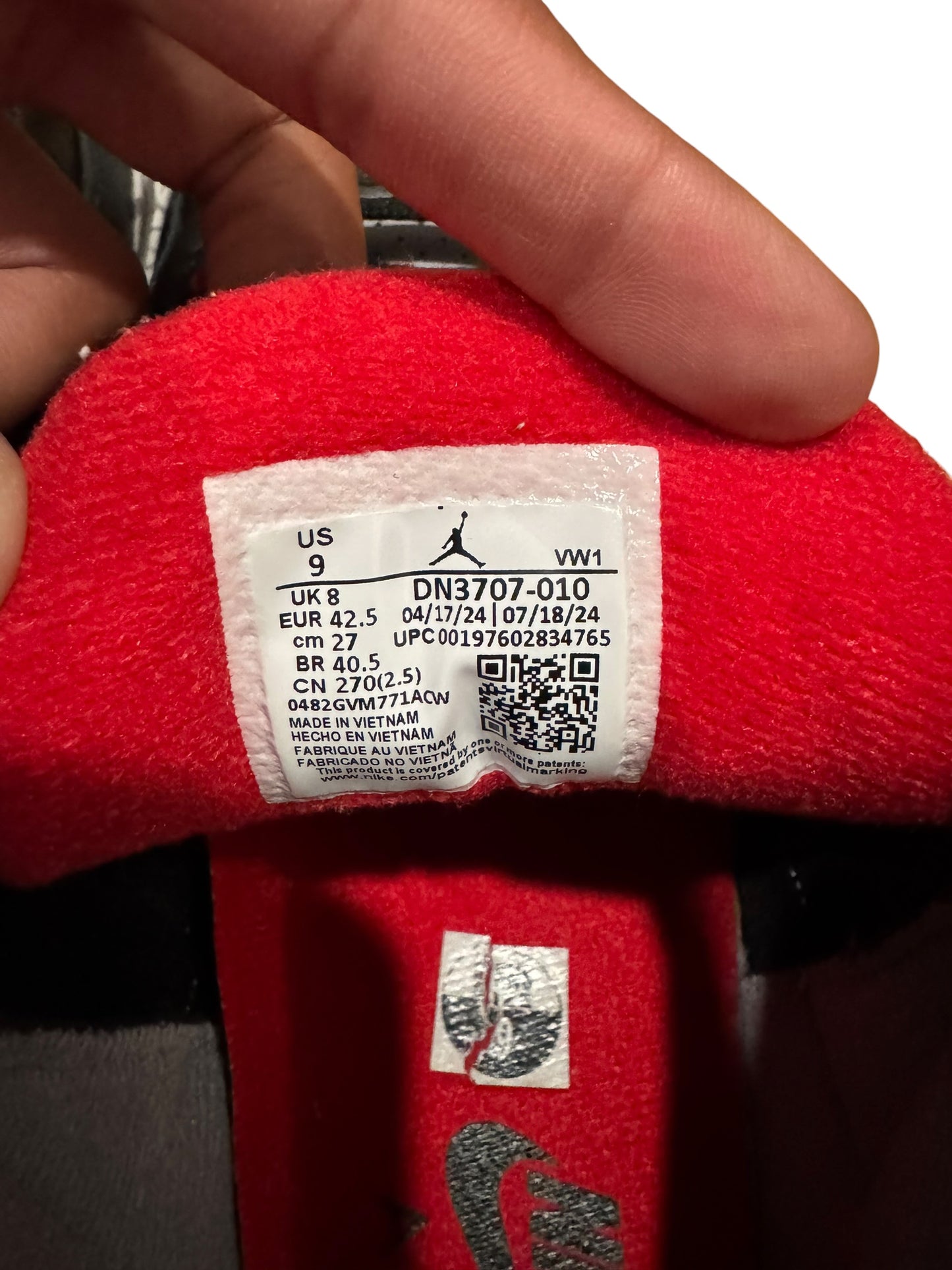 Jordan 3 Retro OG Black Cement (2024)