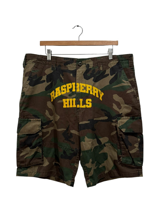 GV Gallery Raspberry Hills Cargo Shorts Camo