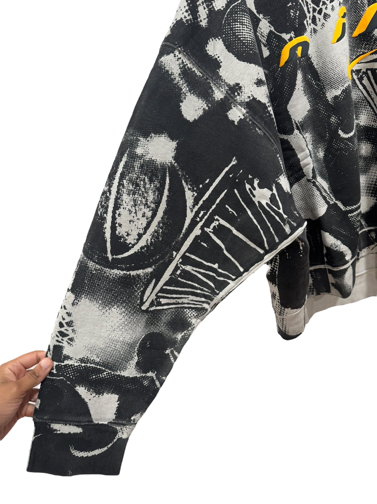 Cactus Plant Flea Market x Nike Hoops Crewneck Light Bone