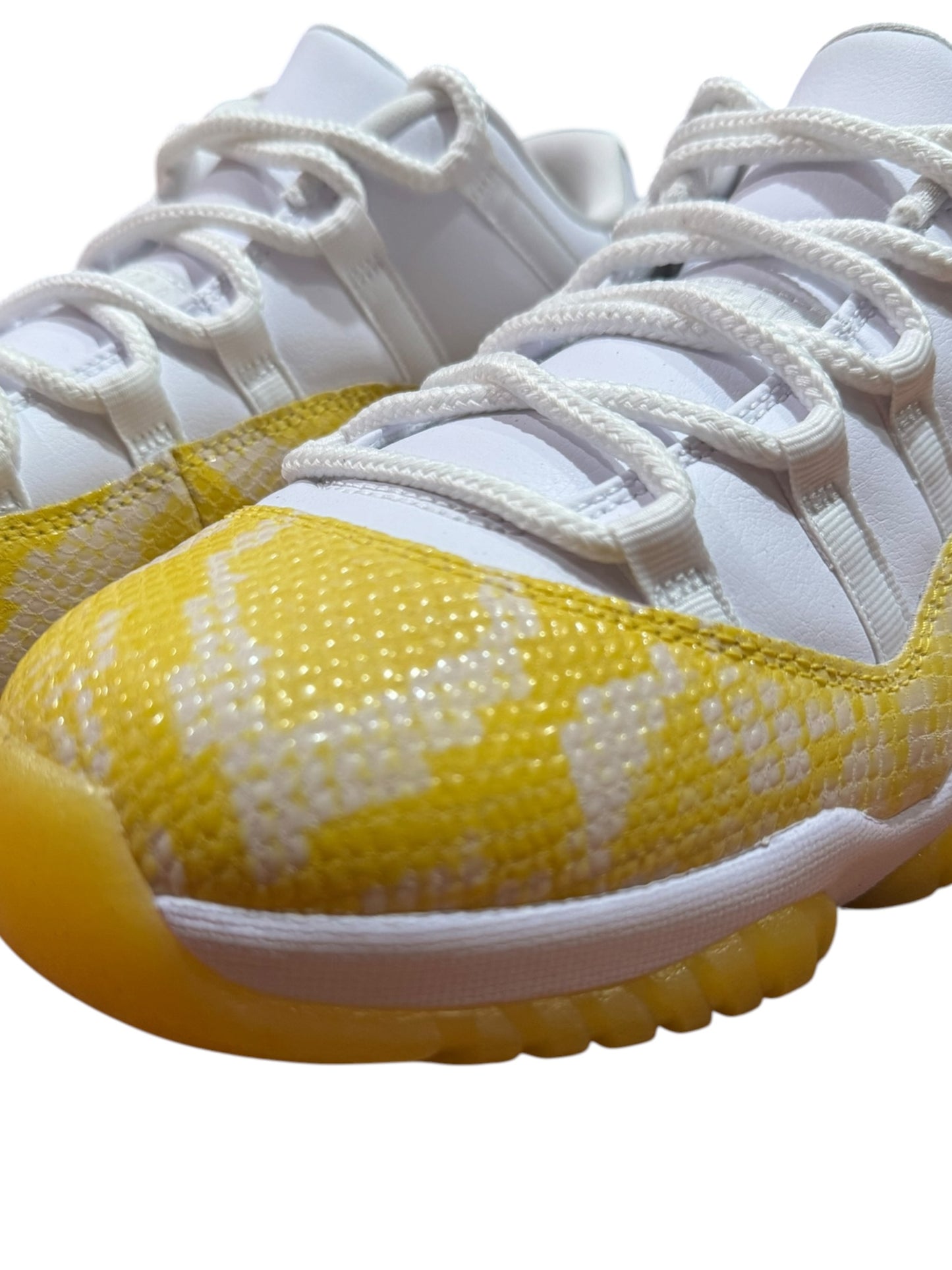 Jordan 11 Retro Low Yellow Snakeskin (W)