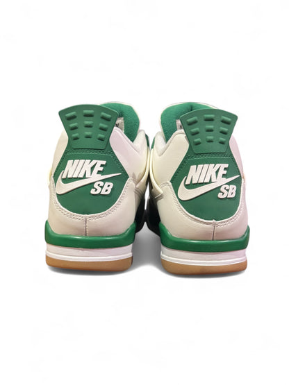 Air Jordan 4 Retro SB Pine Green